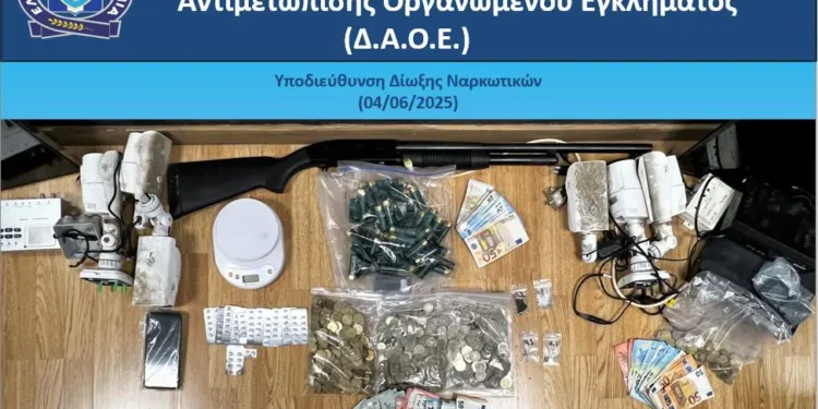 Αχαρνές: Αστυνομική επιχείρηση για διακίνηση ναρκωτικών