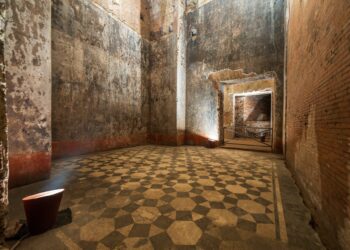 Η τελευταία πράξη ενός τυράννου και ο θάνατος μιας δυναστείας