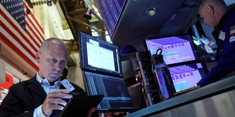 Wall Street: Πτωτικές τάσεις με φόντο τον πόλεμο Ιράν