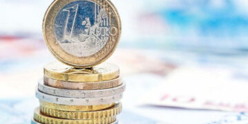 Σε διαβούλευση το νομοσχέδιο για τα 250 ευρώ σε συνταξιούχους και ΑμεΑ, την επιστροφή ενοικίου και τις φοροελαφρύνσεις για ανακαίνιση