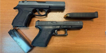 Νοίκιασε διαμέρισμα Airbnb και έκρυψε πιστόλια και φυσίγγια στο διπλανό μπαλκόνι – Δύο συλλήψεις