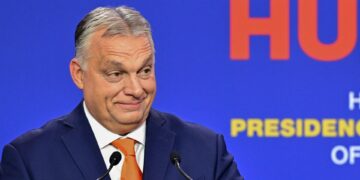 Οι πατριώτες συνεχίζουν να προελαύνουν