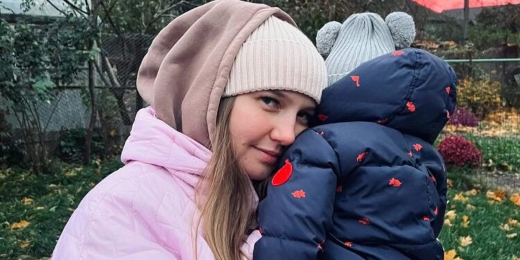 Διασώστης είδε βομβαρδισμένο το σπίτι του και νεκρούς την σύζυγο, την κόρη και τον εγγονό του