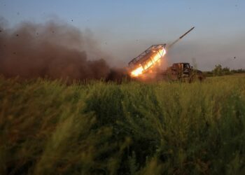 Ο στρατός ανακοίνωσε ότι έπληξε εργοστάσιο πυρίτιδας στο Ταμπόφ της Ρωσίας