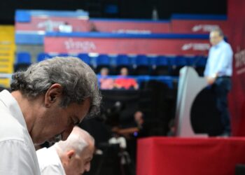 Αποκλείστηκαν οι «ψηφορόροι του δίευρου» 