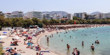 Έλεγχοι σε νησιά και παραθαλάσσιους προορισμούς με σύμμαχο τις καταγγελίες πολιτών