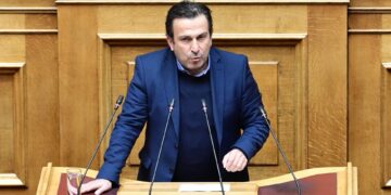 Πυροτεχνήματα αντί λύσεων από τον κ. Μητσοτάκη