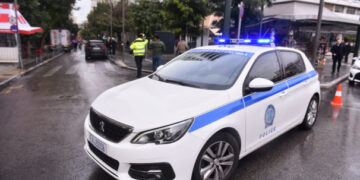 Ρέντης: Αστυνομικοί απέτρεψαν ληστεία σε κατοικία – Βίντεο από την επιχείρηση