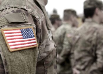 Το…σημάδι ότι επίκειται η επίθεση Τραμπ στο Ιράν: Οι Αμερικανοί στρατιώτες που τρώνε μπριζόλες