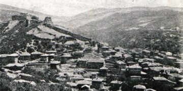 Βλέπανε τι χρυσαφικό έχουνε πάνω τους και το αρπάζανε. Κόβανε και τ’ αυτιά και τα δάχτυλα μαζί