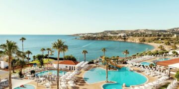 Εστιάζει σε επενδύσεις σε τουριστικά ακίνητα και φοιτητικές εστίες