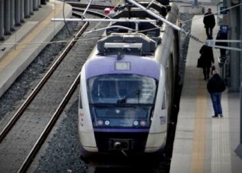 Συνελήφθη 46χρονος με μαχαίρι 15 εκατοστών εντός του συρμού 