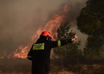 Υψηλός κίνδυνος πυρκαγιάς στην Αττική και άλλες 17 περιοχές (χάρτης)