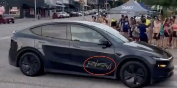 Bγαίνουν στους δρόμους τα ρομποταξί του Ελον Μασκ