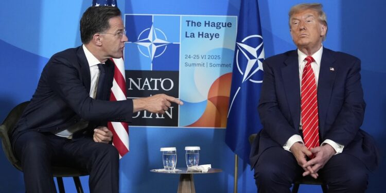 Χάγη: Ο Ρούτε αποκάλεσε τον Τραμπ «μπαμπά» σε συνέντευξη Τύπου