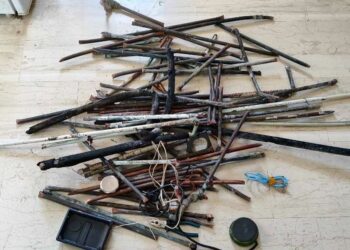 Σαλαμίνα: Έμπαιναν σε σπίτια και έκλεβαν χαλκοσωλήνες