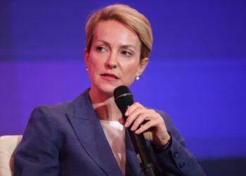 Ο εκπρόσωπος Τύπου του ΠΑΣΟΚ προσβάλλει ευθέως τους λειτουργούς της Δικαιοσύνης και το Σύνταγμα