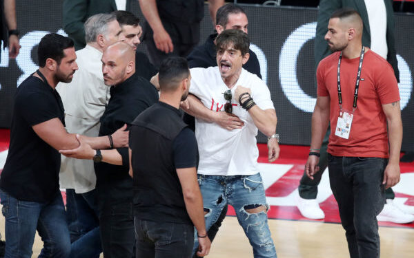 Στόχος της μήνυσης Σκινδήλια η παρεμπόδιση της παρουσίας Γιαννακόπουλου στη συνάντηση με Βρούτση