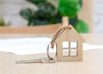 Εντοπίζει 4+1 δονήσεις στην αγορά ακινήτων