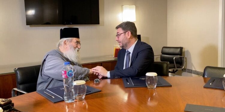 Να διεθνοποιηθεί το ζήτημα της Μονής Σινά