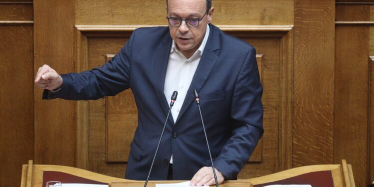 Ο κ. Μητσοτάκης έχει επιλέξει να σιωπά – Να συγκληθεί άμεσα το συμβούλιο αρχηγών
