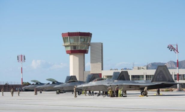 Σούδα: Ο 26χρονος νοίκιαζε δωμάτιο σε ξενοδοχείο με θέα τη στρατιωτική βάση