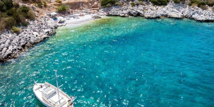 3 αποδράσεις κοντά στην Αθήνα που θυμίζουν διακοπές