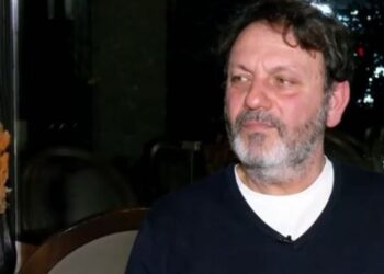 Στο αστυνομικό τμήμα Γλυφάδας ο τραγουδιστής έπειτα από επεισόδιο με την πρώην σύζυγό του