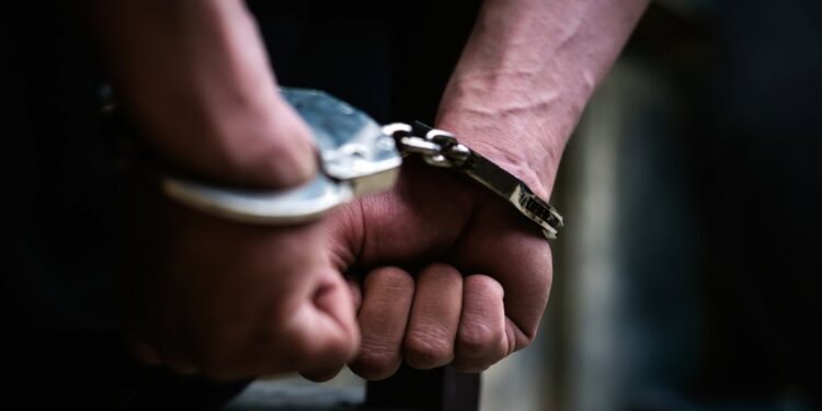 Συνελήφθη 54χρονος που απείλησε την πεθερά του