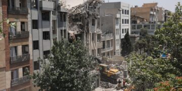 Τα δύο μέτωπα του πολέμου του Ισραήλ στο Ιράν – Πώς μπήκε το «μικρόβιο» της καχυποψίας μετά τη «μεγαλύτερη αποτυχία» της Τεχεράνης