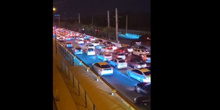 Μαζική έξοδος από την Τεχεράνη