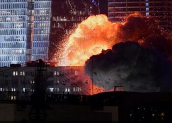 Νέο κύμα ιρανικών πυραύλων στο Τελ Αβίβ και την Ιερουσαλήμ