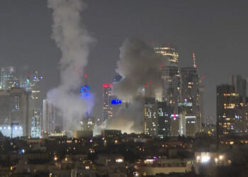 Νέος συναγερμός μετά την εκτόξευση πυραύλων από το Ιράν