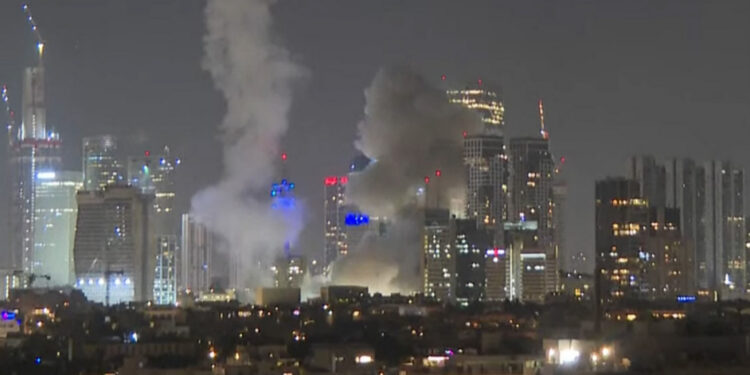 Νέος συναγερμός μετά την εκτόξευση πυραύλων από το Ιράν