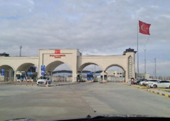 Τούρκοι τελωνειακοί εντόπισαν 30 πιστόλια σε φορτηγό