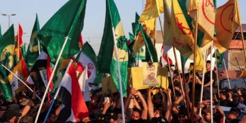 Το Ισραήλ εκδίδει εντολή εκκένωσης της Τεχεράνης