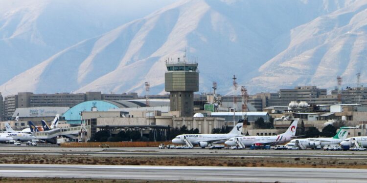 Επίθεση του Ισραήλ στο Ιράν: Ακυρώνονται πτήσεις