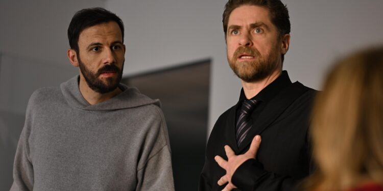 O Αντώνης πιάνει επ’ αυτοφώρω Έλλη και Μάρκο