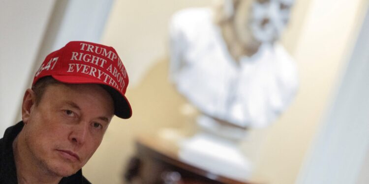 Πώς ο Τραμπ θα μπορούσε ενδεχομένως να προκαλέσει ζημιά στις επιχειρήσεις του Μασκ