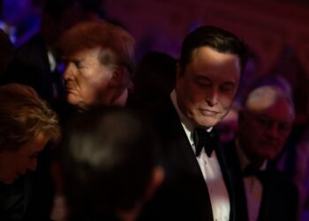 «Σοβαρές συνέπειες» αν χρηματοδοτήσεις τους Δημοκρατικούς