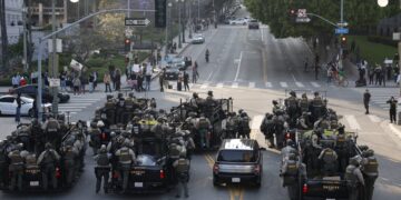 Διαταραγμένη φαντασίωση ενός δικτατορικού προέδρου η αποστολή πεζοναυτών