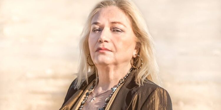 Θύμα διάρρηξης η Βίλμα Τσακίρη: «Έπρεπε να αφήσουν κανένα φράγκο για τον πόνο που μου προκάλεσαν»