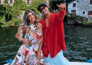 «Εισέβαλε» στο σπίτι της Αθηνάς Οικονομάκου με παιδικό ποδήλατο