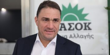 Ο πρωθυπουργός στην πραγματικότητα πανηγυρίζει για τη φορολογική αφαίμαξη της μεσαίας τάξης