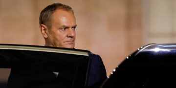 Ψήφο εμπιστοσύνης ζητά ο Τουσκ