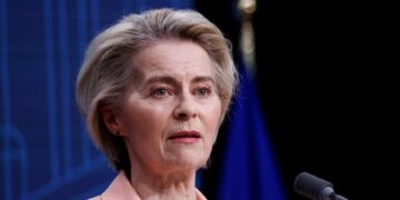 Παγωμάρα στην ΕΕ για το αποτέλεσμα στην Πολωνία, αλλά και συγχαρητήρια από τη φον ντερ Λάιεν