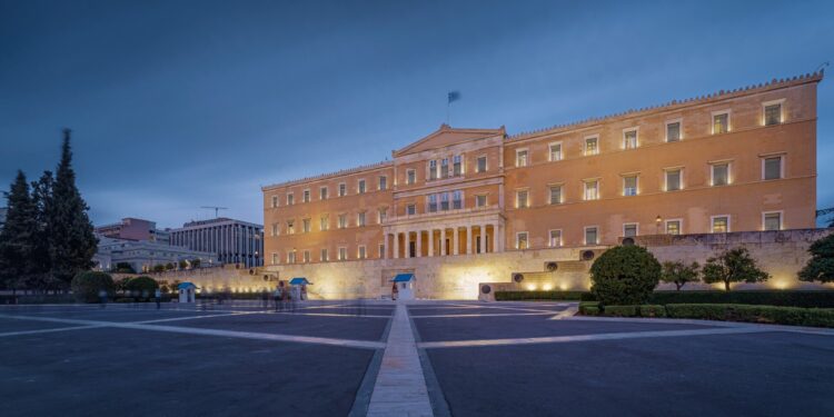 Με τα σοβαρά να ασχολούμαστε