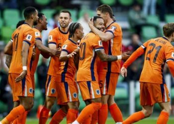 «Οκτάσφαιρη» η Ολλανδία, «κατέρρευσε» φίλαθλος στη νίκη της Φινλανδίας επί της Πολωνίας