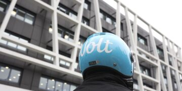 Στρατηγική συνεργασία Wolt – Σκλαβενίτη για online delivery