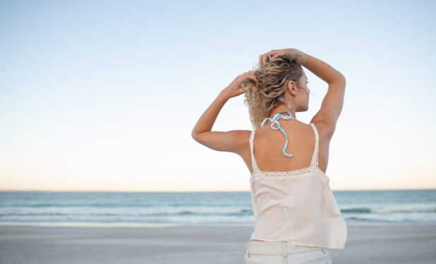 Οι άνθρωποι που νιώθουν υπερβολική μοναξιά συνηθίζουν να κάνουν αυτά τα 8 πράγματα, χωρίς να το συνηδειτοποιούν